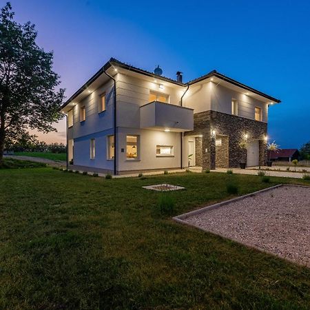 Villa Artemis พลิตวิชกา เยเซรา ภายนอก รูปภาพ